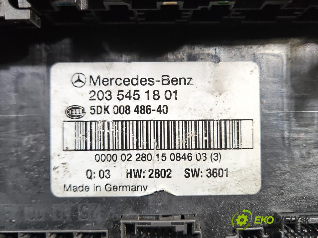 Mercedes C W203 2000-2007 2,2.0 CDI 116 hp manual 85 kW 2148 cm3 4- skříňka pojistková 5DK008485-40 (Pojistkové skříňky)