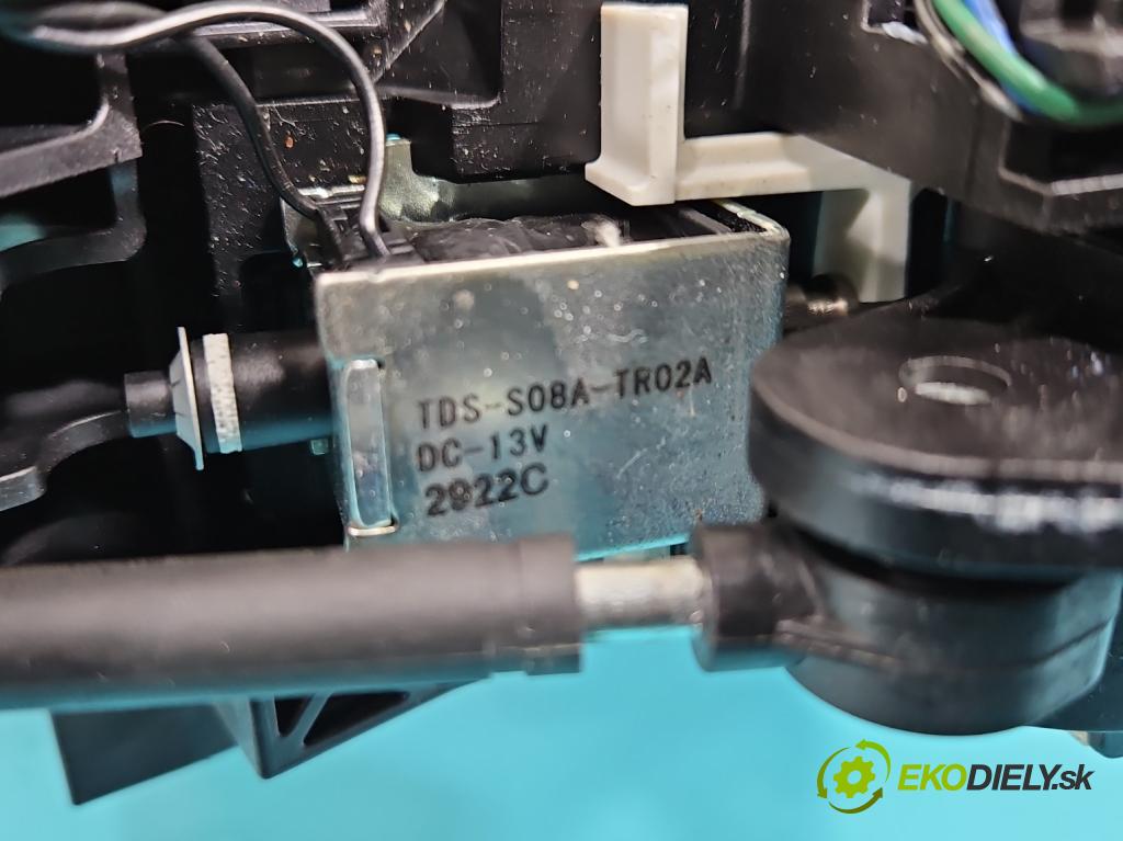 Ford Focus Mk3 2010-2018 2.0 tdci 116 HP automatic 85 kW 1997 cm3 5- Páka: Změny: stupeň,rýchlosť BV6P7E395CB (Rýchlostná páka (kulisa))