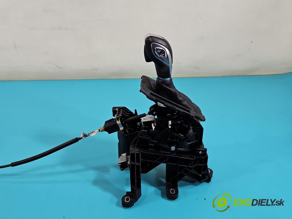 Ford Focus Mk3 2010-2018 2.0 tdci 116 HP automatic 85 kW 1997 cm3 5- Páka: Změny: stupeň,rýchlosť BV6P7E395CB (Rýchlostná páka (kulisa))