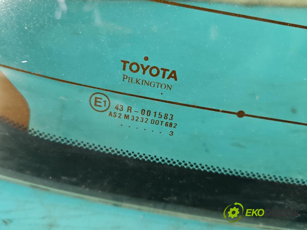 Toyota Yaris I 1999-2005 1.3 vvti 87 hp manual 64 kW 1298 cm3 3- sklo zadní  (Okna zadní)