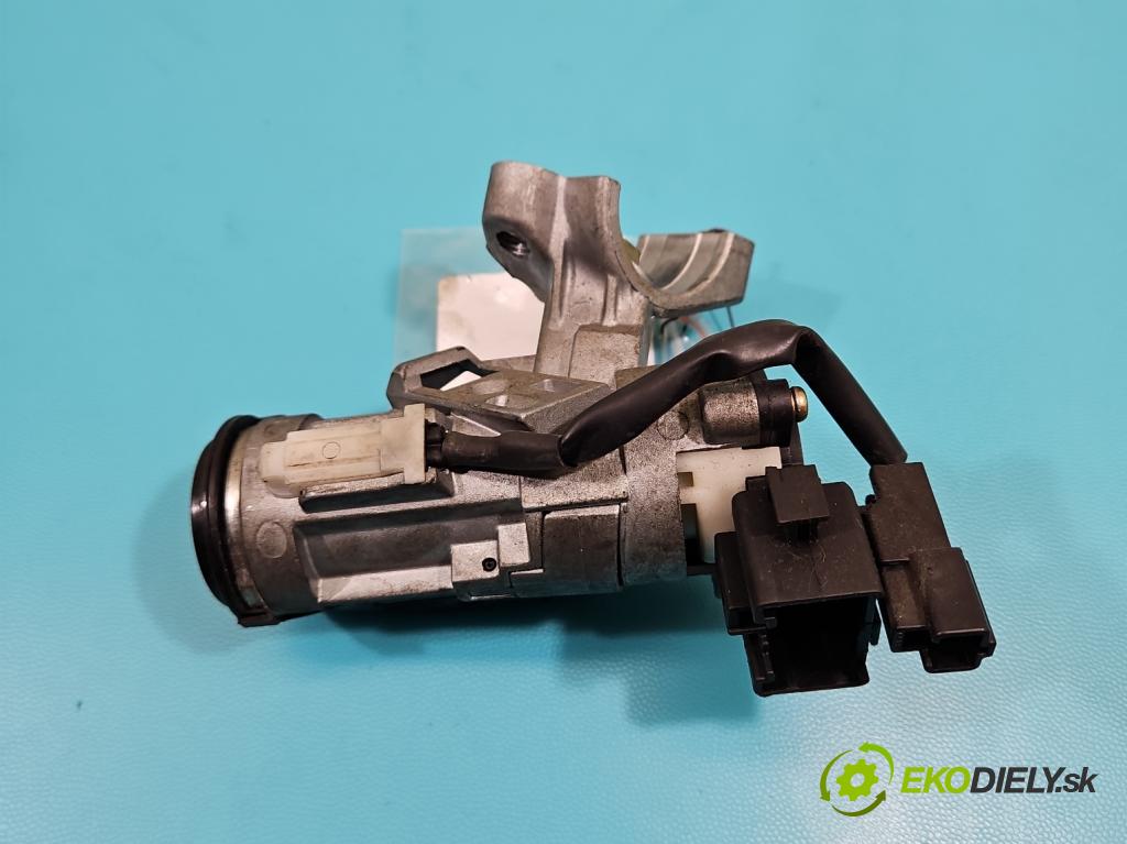 Toyota Yaris I 1999-2005 1.3 vvti 87 HP manual 64 kW 1298 cm3 3- Spínačka  (Spínacia skrinka)