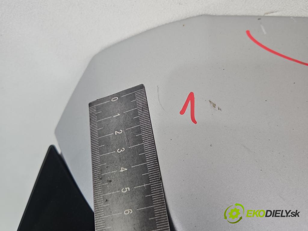 Ford Focus Mk3 2010-2018 2.0 tdci 116 hp automatic 85 kW 1997 cm3 5- zadní kufrové dveře  (Zadní kapota (kufr))