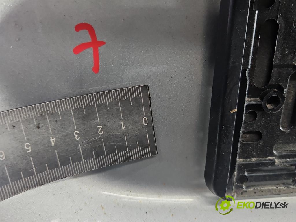 Ford Focus Mk3 2010-2018 2.0 tdci 116 hp automatic 85 kW 1997 cm3 5- zadní kufrové dveře  (Zadní kapota (kufr))