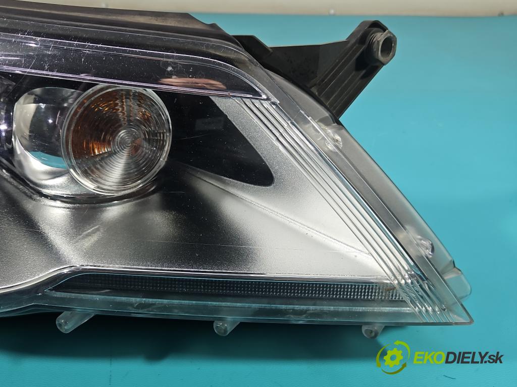 Vw Tiguan I 2007-2016 1.4 TSI 150 hp manual 110 kW 1390 cm3 5- světlo pravý 5N1941032K (Pravé přední světlo)