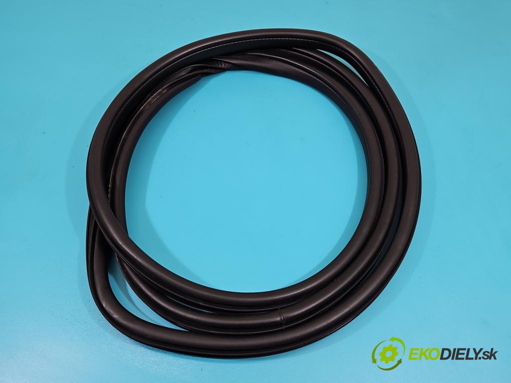 Infiniti QX60 2012- 3.5 V6 265KM automatic 195 kW 3498 cm3 5- Těsnění: dveře zadní pravé  (Karoserie ostatní)