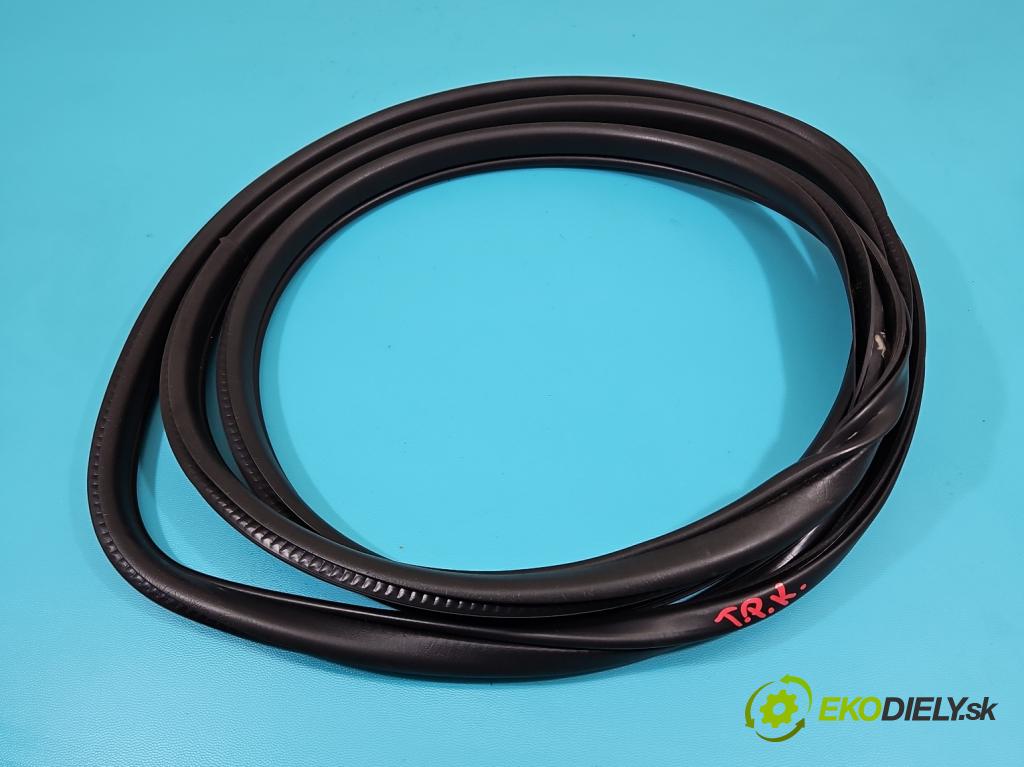 Infiniti QX60 2012- 3.5 V6 265KM automatic 195 kW 3498 cm3 5- Těsnění: dveře zadní pravé  (Karoserie ostatní)