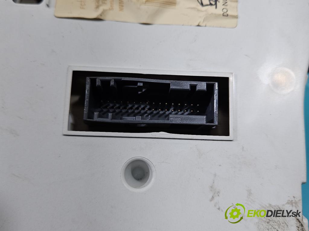 Ford Focus Mk2 2004-2011 1.6 16V 101 HP manual 74 kW 1596 cm3 5- prístrojovka/ budíky 3M5F-10841-B (Prístrojová doska)