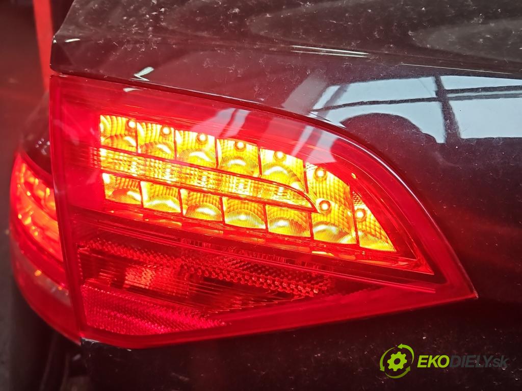 Audi A4 B8 2007-2015 3.0 tdi 239KM automatic 176 kW 2967 cm3 5- svetlo / reflektor zadné ľavé 8K9945093B (Kľučka dverí ostatné)