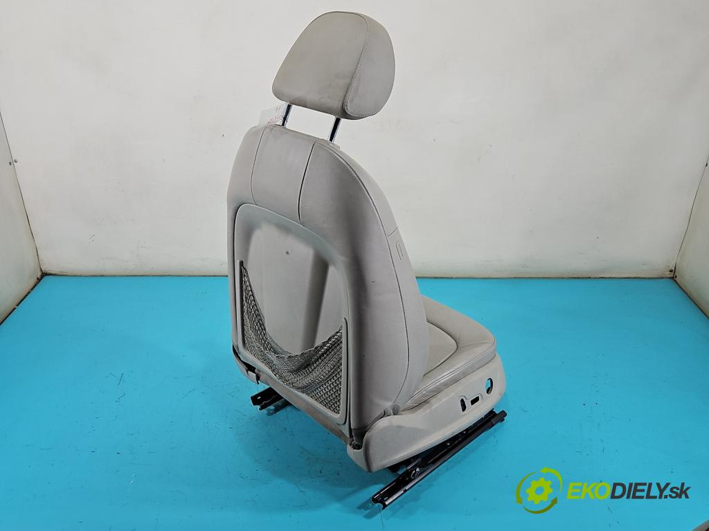 Audi A4 B8 2007-2015 3.0 tdi 239KM automatic 176 kW 2967 cm3 5- sedačke: komplet
