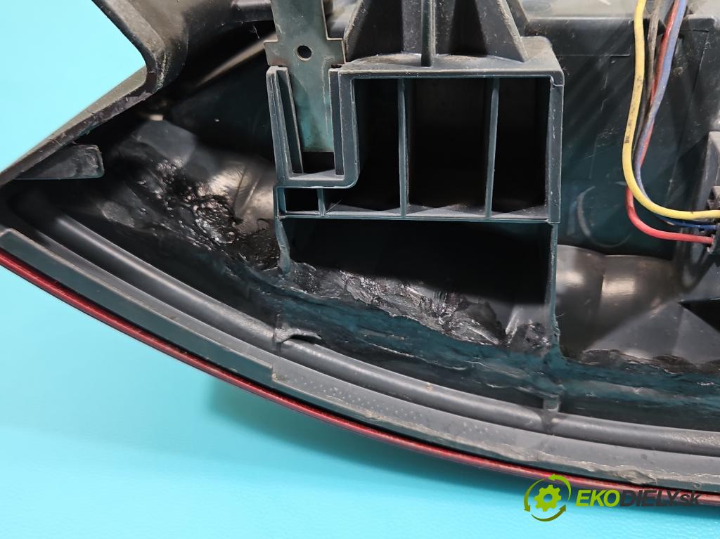 Ford Fusion USA 2012-2020 2.0 EcoBoost: 239KM automatic 176 kW 1999 cm3 4- svetlo / reflektor zadné ľavé DS73-13405-BH (Kľučka dverí ostatné)