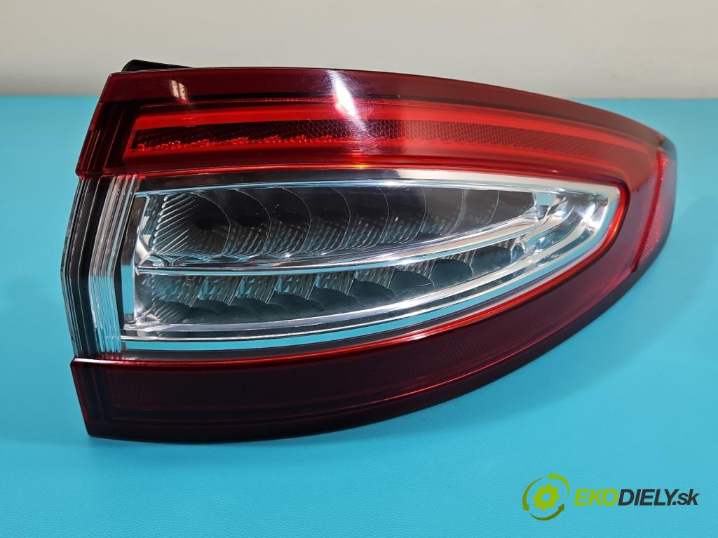 Ford Fusion USA 2012-2020 2.0 EcoBoost: 239KM automatic 176 kW 1999 cm3 4- svetlo / reflektor zadné pravé  (Kľučka dverí ostatné)