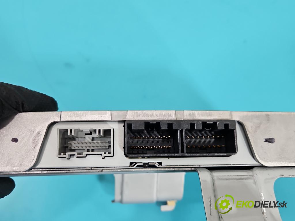 Ford Fusion USA 2012-2020 2.0 EcoBoost: 239KM automatic 176 kW 1999 cm3 4- Zesilovač: DS7T-18T806-AM (Zosilňovač)