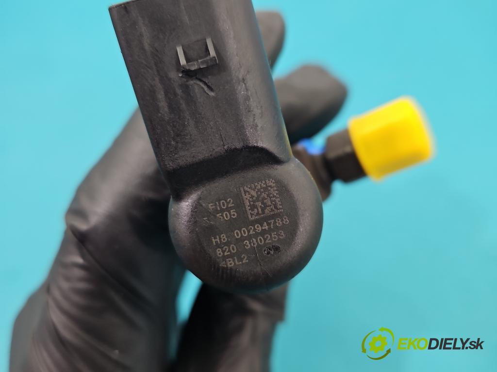 Renault Scenic II 2003-2009 1.5 dci 106 HP manual 78 kW 1461 cm3 5- vstrek 8200380253 (Vstrekovač paliva)