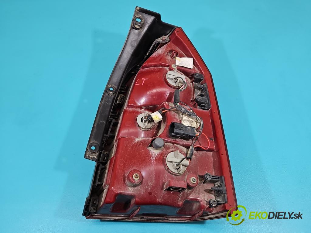 Hyundai Tucson I 2004-2009 2.0 16V 141 HP manual 104 kW 1975 cm3 5- svetlo / reflektor zadné ľavé 92401-2E0 (Kľučka dverí ostatné)