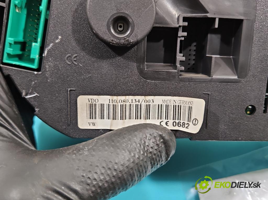 Vw Bora 1.9 tdi 101 HP manual 74 kW 1896 cm3 4- prístrojovka/ budíky 1J5920826C (Prístrojová doska)