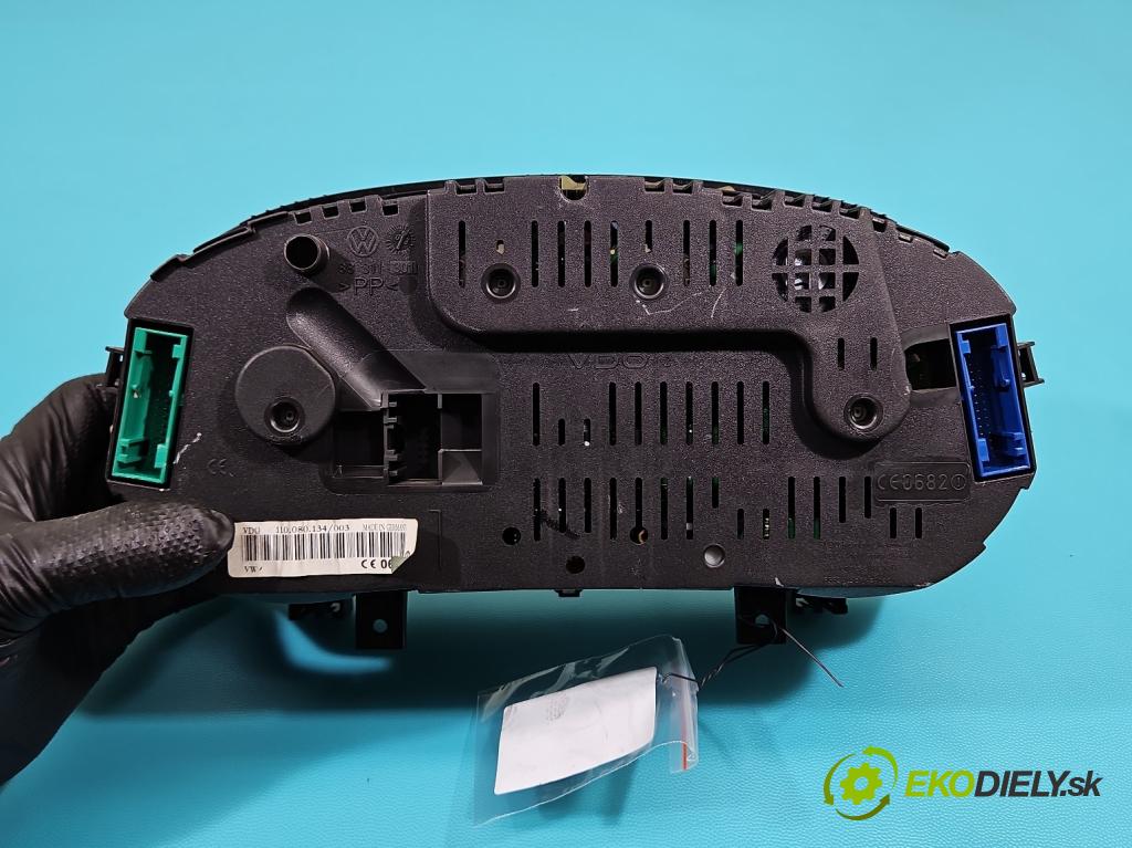 Vw Bora 1.9 tdi 101 HP manual 74 kW 1896 cm3 4- prístrojovka/ budíky 1J5920826C (Prístrojová doska)