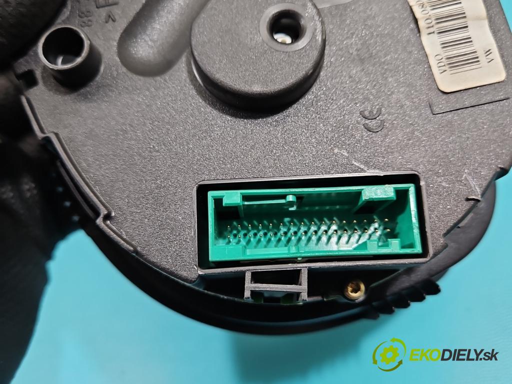 Vw Bora 1.9 tdi 101 HP manual 74 kW 1896 cm3 4- prístrojovka/ budíky 1J5920826C (Prístrojová doska)