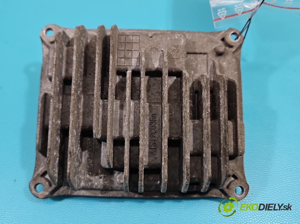 Mercedes C W205 2014–2021 2.0 16V 184hp automatic 135 kW 1991 cm3 4- střídač: xenon A2059005010 (Riadiaca jednotka xenónu)