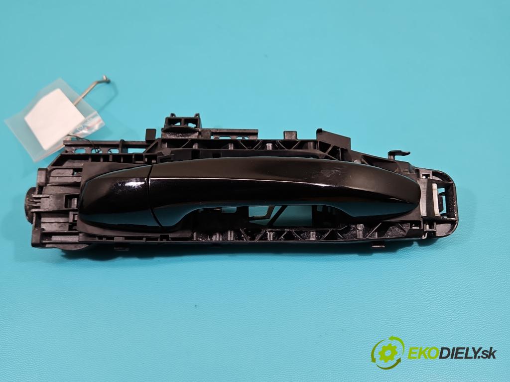 Mercedes C W205 2014–2021 2.0 16V 184hp automatic 135 kW 1991 cm3 4- rukoväť predné ľavé mimo: A0997601500 (Kľučka dverí vonkajšia predná ľavá)