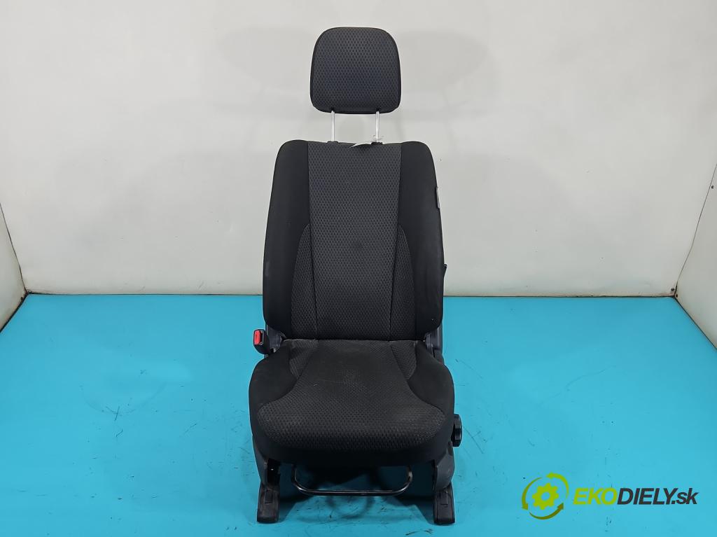 Hyundai Tucson I 2004-2009 2.0 16V 141 HP manual 104 kW 1975 cm3 5- Sedačka ľavý  (Sedadlo)