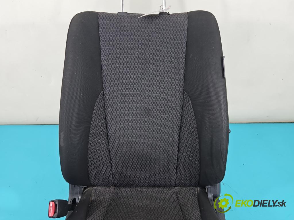 Hyundai Tucson I 2004-2009 2.0 16V 141 HP manual 104 kW 1975 cm3 5- Sedačka ľavý  (Sedadlo)