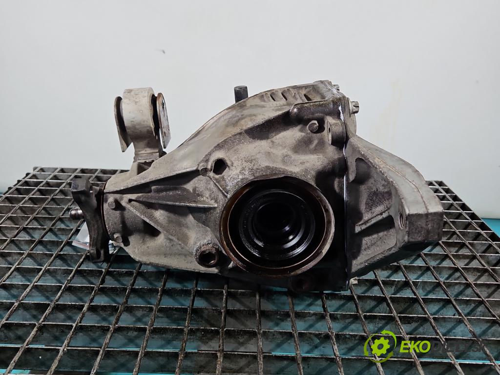 Mercedes C W205 2014–2021 2.0 16V 184hp automatic 135 kW 1991 cm3 4- Most: zadní: A2053510008