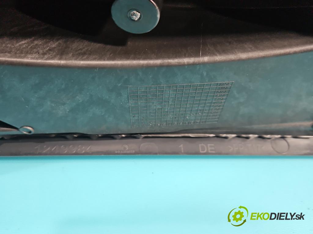 Mercedes C W205 2014–2021 2.0 16V 184hp automatic 135 kW 1991 cm3 4- operadlo  (Lakťová opierka)