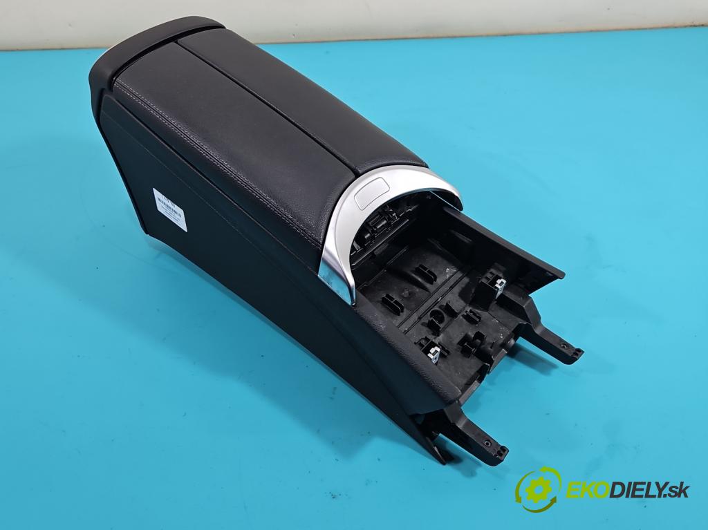 Mercedes C W205 2014–2021 2.0 16V 184hp automatic 135 kW 1991 cm3 4- operadlo  (Lakťová opierka)