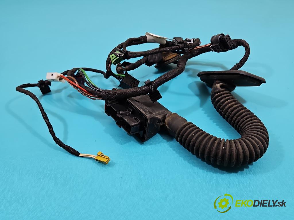 Mercedes C W205 2014–2021 2.0 16V 184hp automatic 135 kW 1991 cm3 4- Zväzok: dvere zadné pravých A2055409206