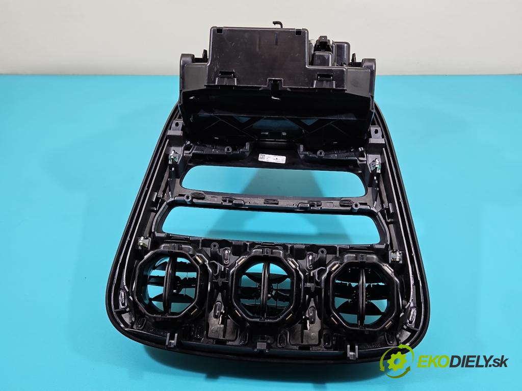 Mercedes C W205 2014–2021 2.0 16V 184hp automatic 135 kW 1991 cm3 4- Mřížka: kúrenia stredová A2056801005Q1 (Mriežka kúrenia (fukár))