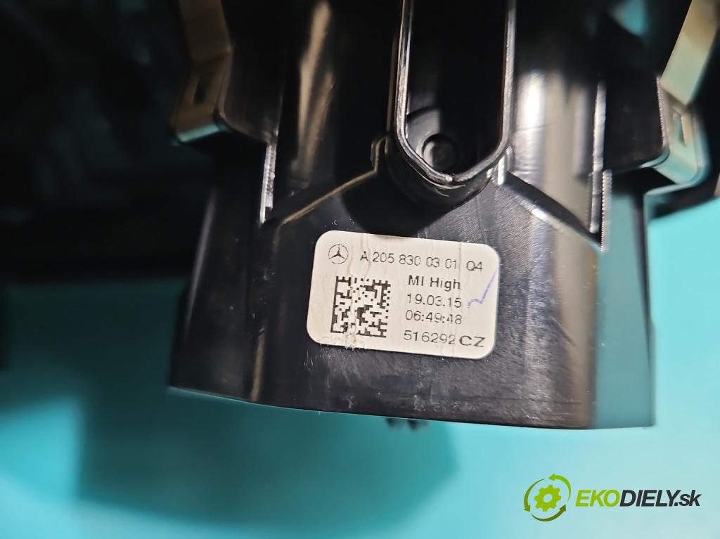 Mercedes C W205 2014–2021 2.0 16V 184hp automatic 135 kW 1991 cm3 4- Mřížka: kúrenia stredová A2056801005Q1 (Mriežka kúrenia (fukár))