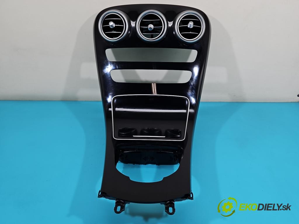 Mercedes C W205 2014–2021 2.0 16V 184hp automatic 135 kW 1991 cm3 4- Mřížka: kúrenia stredová A2056801005Q1 (Mriežka kúrenia (fukár))