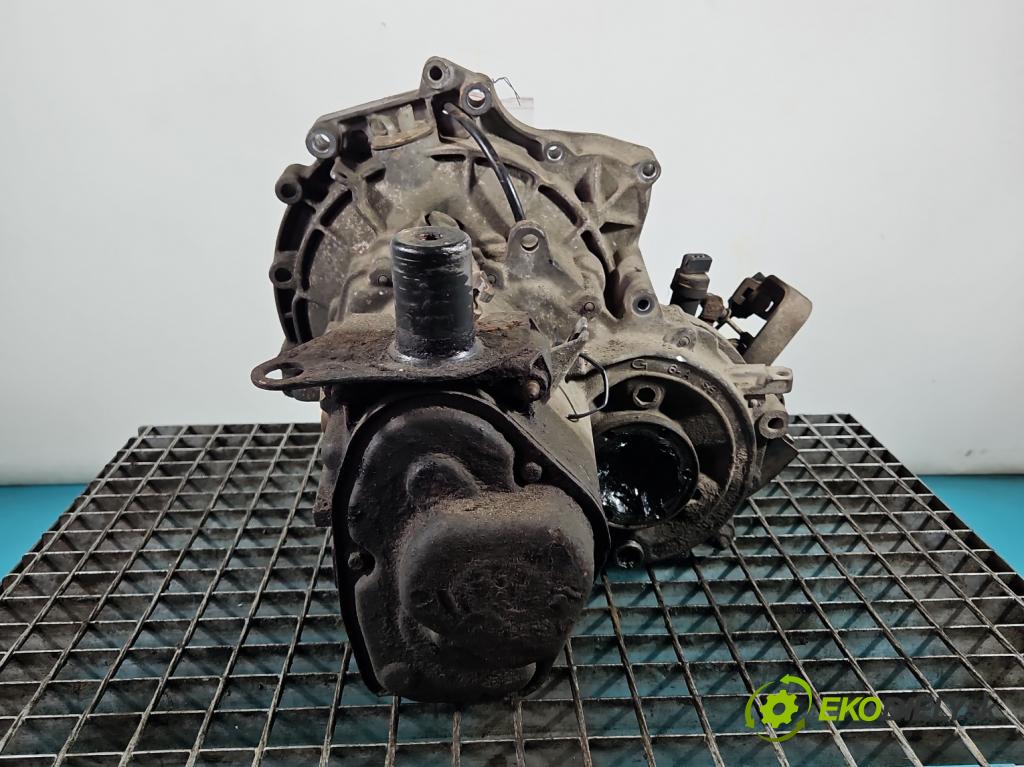 Vw Lupo 1.4 16V 75 HP manual 55 kW 1390 cm3 3- prevodovka stupeň,rýchlosť manual DKF