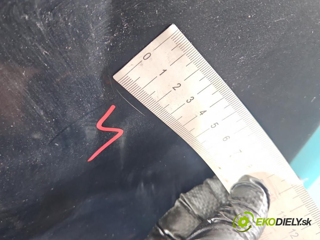 Dodge Caliber 1.8 16V 150 hp manual 110 kW 1798 cm3 5- zadní kufrové dveře  (Zadní kapota (kufr))