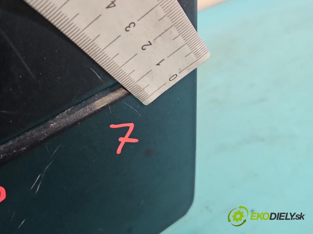 Dodge Caliber 1.8 16V 150 hp manual 110 kW 1798 cm3 5- zadní kufrové dveře  (Zadní kapota (kufr))