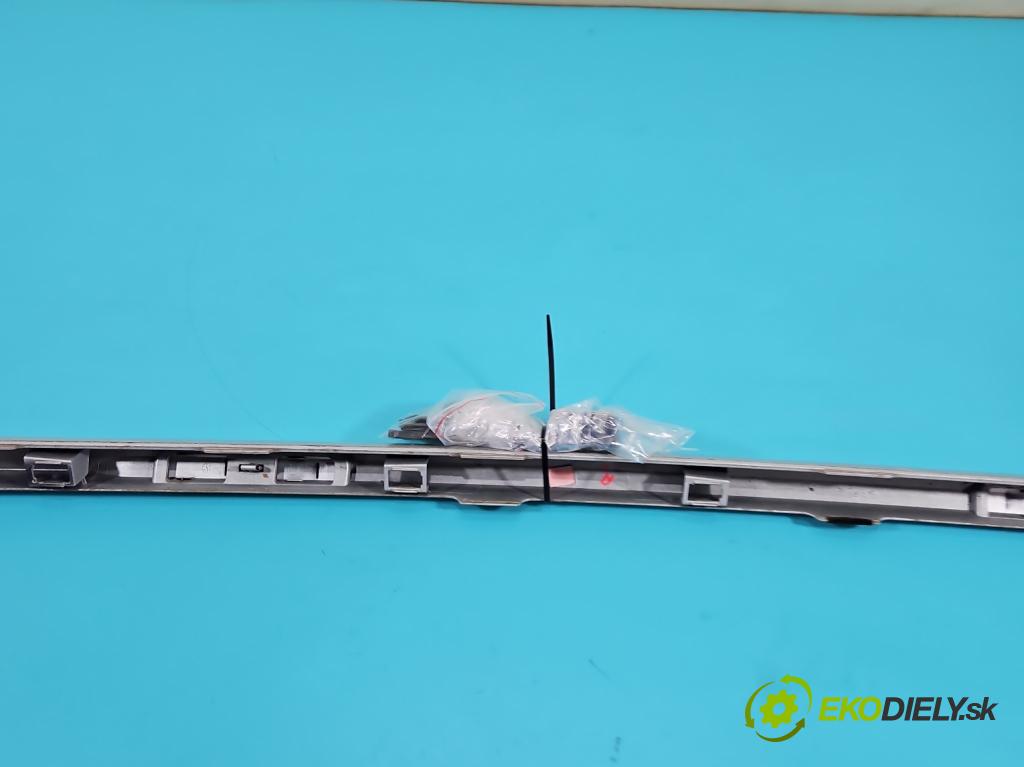 Infiniti QX60 2012- 3.5 V6 265KM automatic 195 kW 3498 cm3 5- lišta střecha: pravé