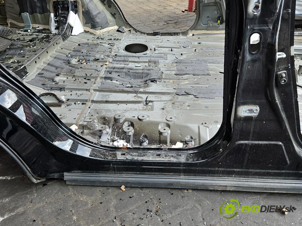 Infiniti QX60 2012- 3.5 V6 265KM automatic 195 kW 3498 cm3 5- Práh: pravý  (Karoséria ostatné)