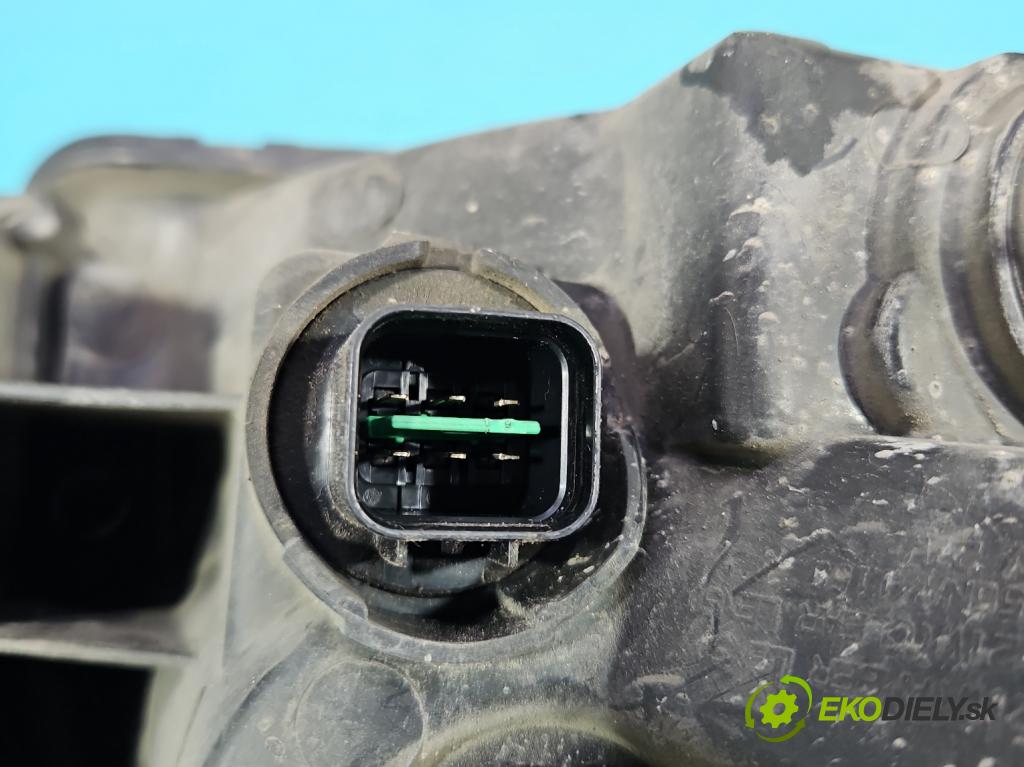 Hyundai Tucson I 2004-2009 2.0 16V 141 hp manual 104 kW 1975 cm3 5- světlo levý 92101-2EXXX (Klika dveří ostatní)