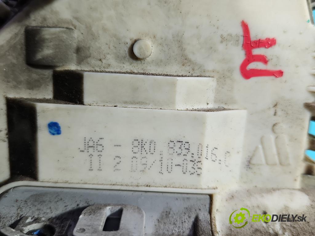 Audi A4 B8 2007-2015 3.0 tdi 239KM automatic 176 kW 2967 cm3 5- zámek zadní pravý 8K0839016C