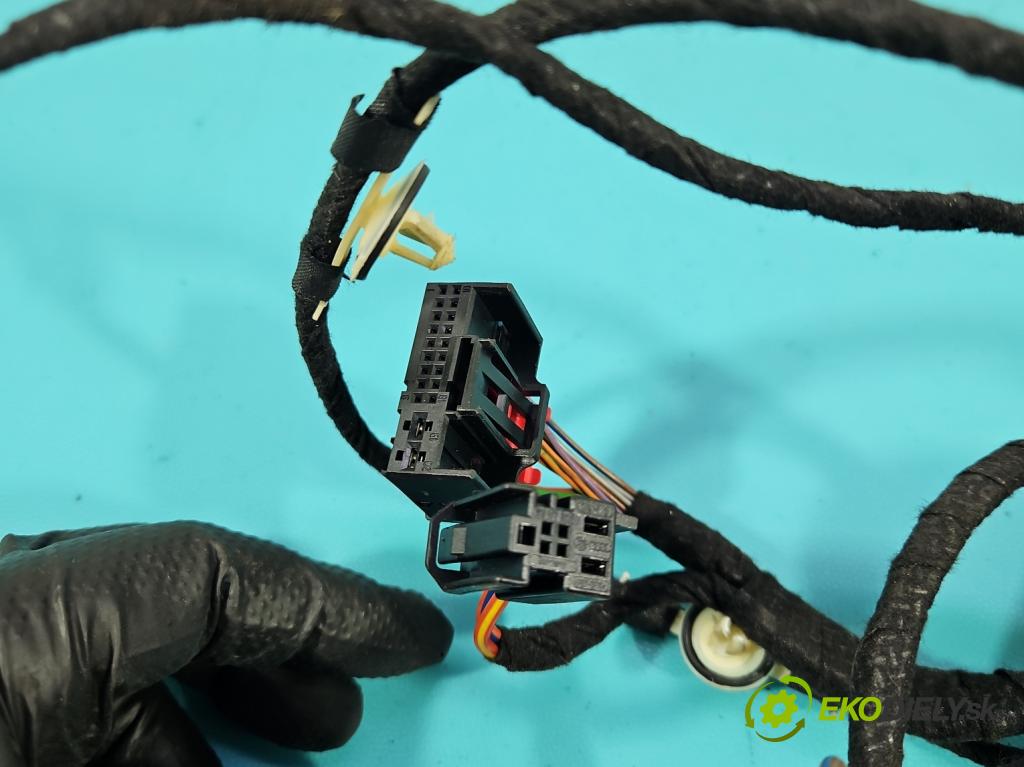 Audi A4 B8 2007-2015 3.0 tdi 239KM automatic 176 kW 2967 cm3 5- Zväzok: dvere predné pravých 8K0971030AE