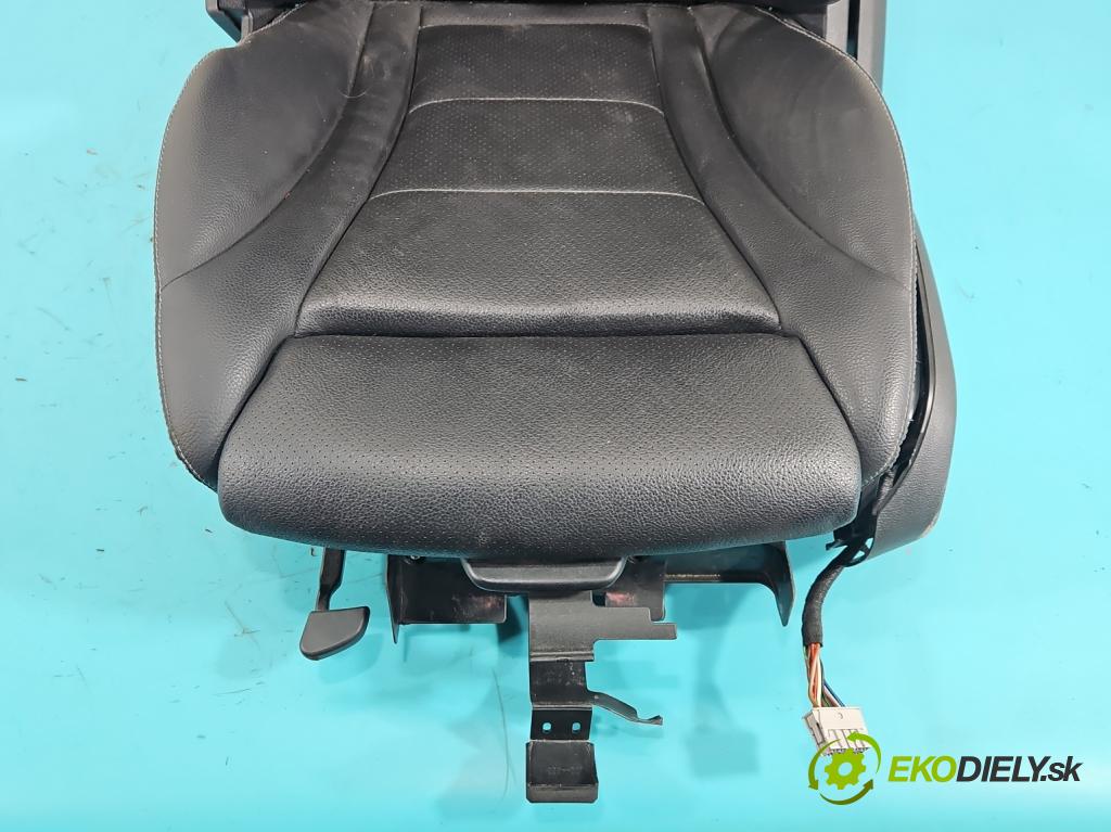 Mercedes C W205 2014–2021 2.0 16V 184 hp automatic 135 kW 1991 cm3 4- sedačke: komplet