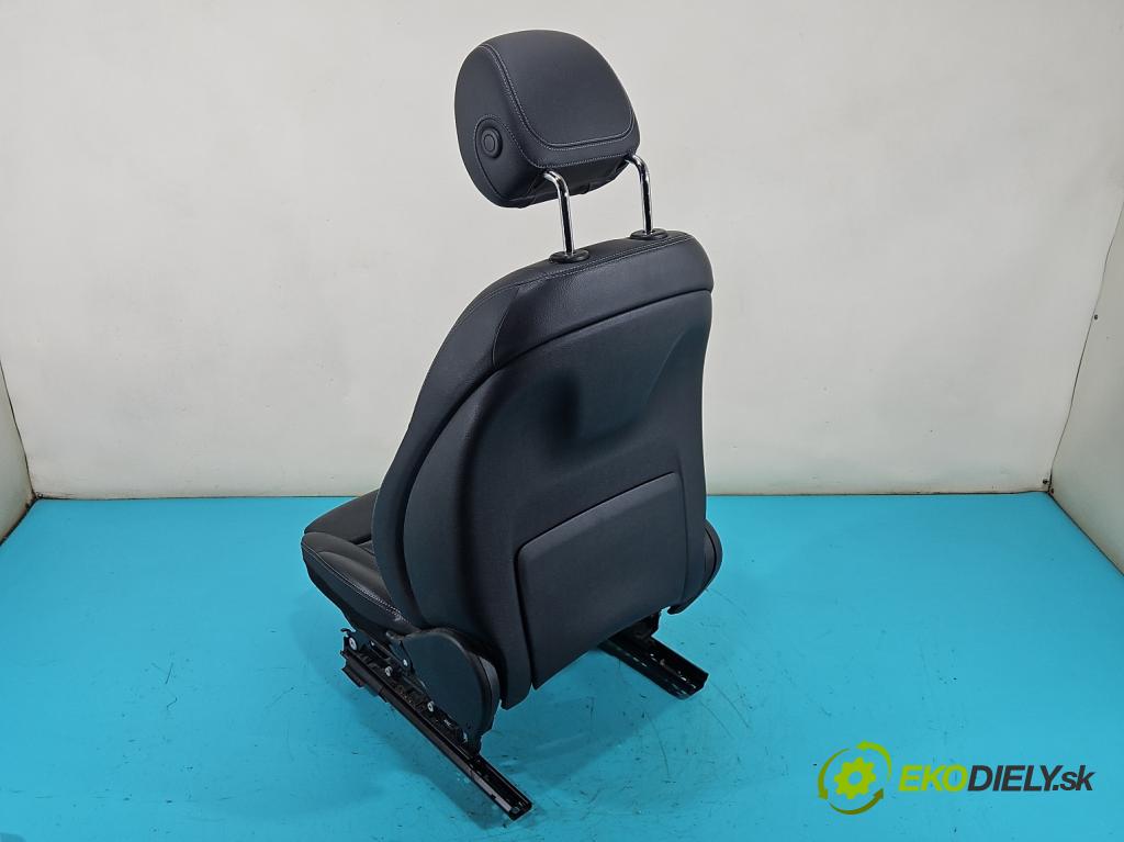 Mercedes C W205 2014–2021 2.0 16V 184 hp automatic 135 kW 1991 cm3 4- sedačke: komplet