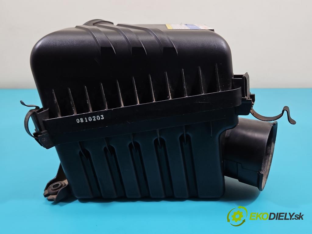 Hyundai Tucson I 2004-2009 2.0 16V 141 HP manual 104 kW 1975 cm3 5- obal filtra vzduchu 28110-2E010 (Obal vzduchového filtra)