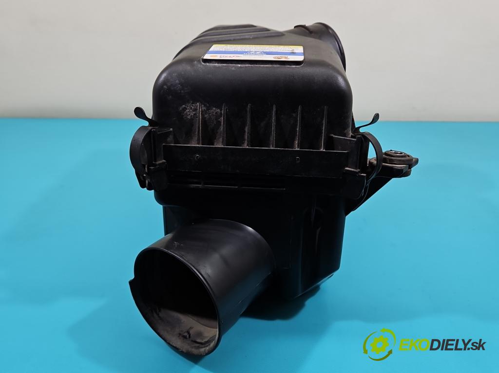 Hyundai Tucson I 2004-2009 2.0 16V 141 HP manual 104 kW 1975 cm3 5- obal filtra vzduchu 28110-2E010 (Obal vzduchového filtra)