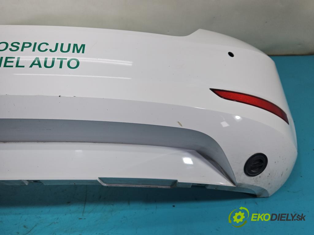 Skoda Fabia III 2014- 2021 1.0 MPI 60 hp manual 44 kW 999 cm3 5- nárazník zadní  (Klika dveří ostatní)