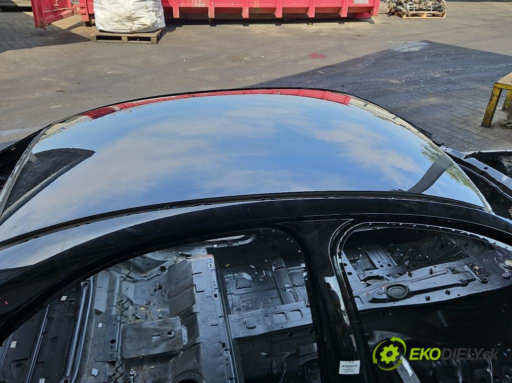Mercedes C W205 2014–2021 2.0 16V 184 hp automatic 135 kW 1991 cm3 4- Strecha: