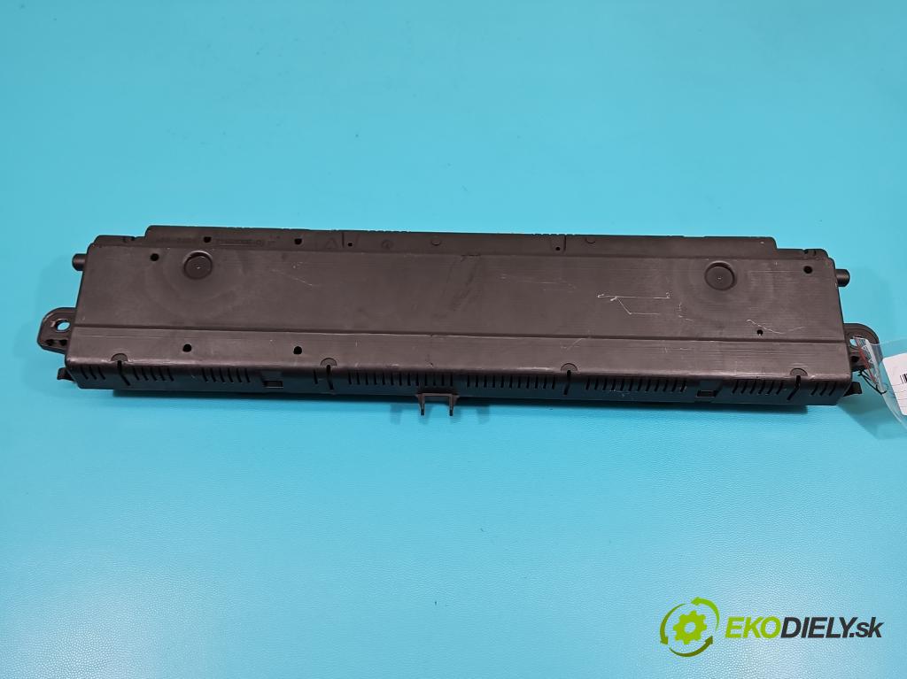 Renault Scenic II 2003-2009 1.6 16V 113 HP manual 83 kW 1598 cm3 5- prístrojovka/ budíky P8200365607D (Prístrojová doska)