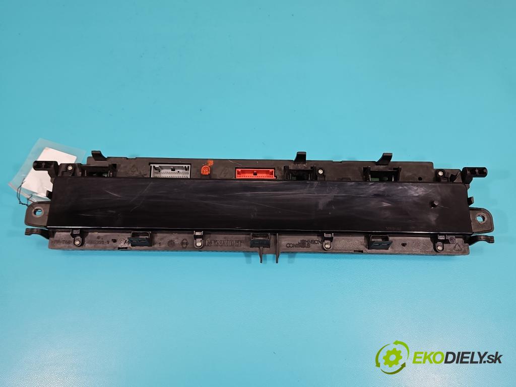 Renault Scenic II 2003-2009 1.6 16V 113 HP manual 83 kW 1598 cm3 5- prístrojovka/ budíky P8200365607D (Prístrojová doska)