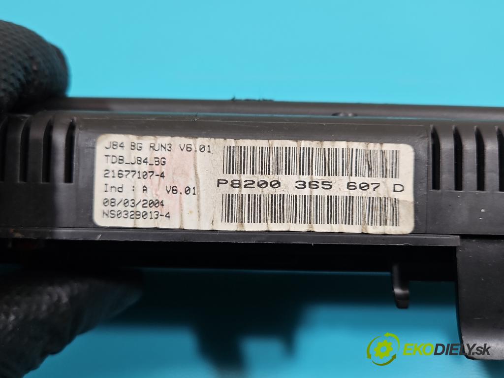 Renault Scenic II 2003-2009 1.6 16V 113 HP manual 83 kW 1598 cm3 5- prístrojovka/ budíky P8200365607D (Prístrojová doska)