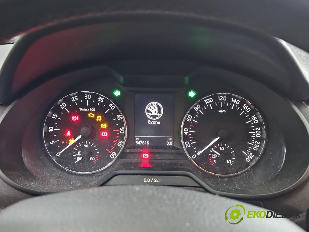 Skoda Octavia III 2013- 1.6 tdi 90 HP manual 66 kW 1598 cm3 5- prístrojovka/ budíky 5E0920861D (Prístrojová doska)